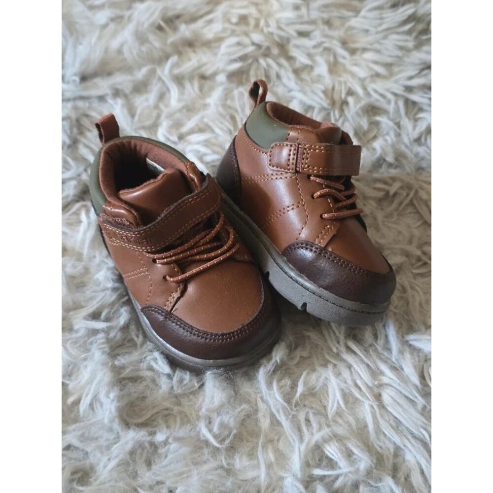 Carter's Boys Brown Boots - Size 3M